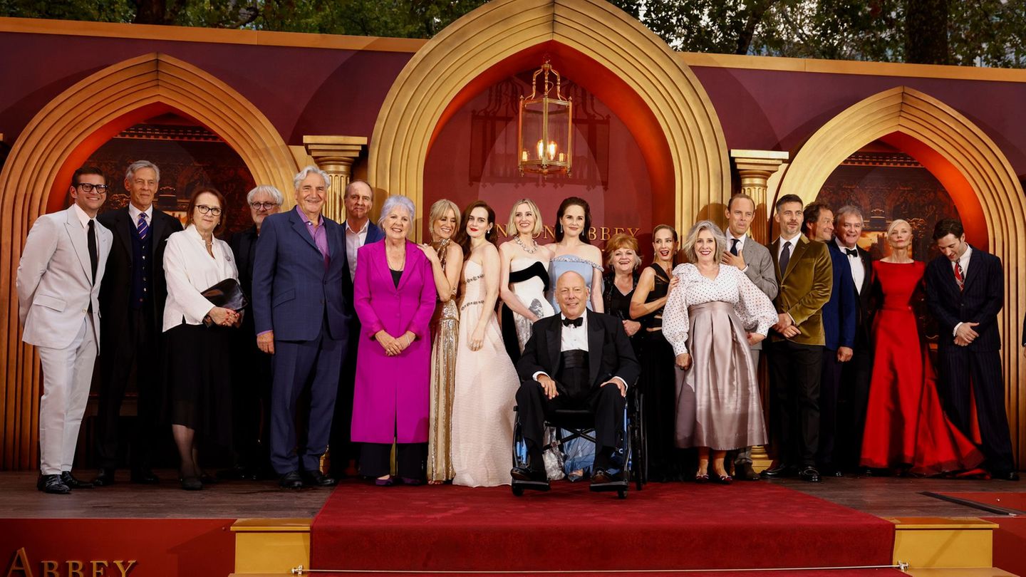 Für "Downton Abbey: The Grand Finale" wurde noch mal alles aufgefahren. (Archivbild) Foto: Millie Turner/Invision/AP/dpa