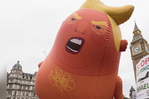 In London schwebten über dem Protestmarsch zahlreiche Ballons von Trump-Babys.