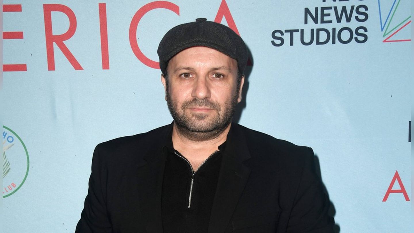 Brad Everett Young: Serial star dies after accident