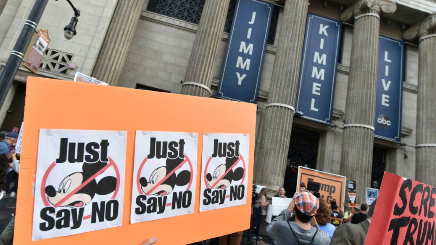 Protest in Los Angeles gegen die Absetzung der Jimmy-Kimmel-Show