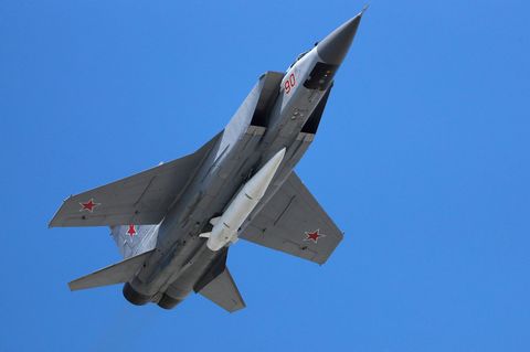 Ein MiG-31 Abfangjäger von Russlands Luftwaffe