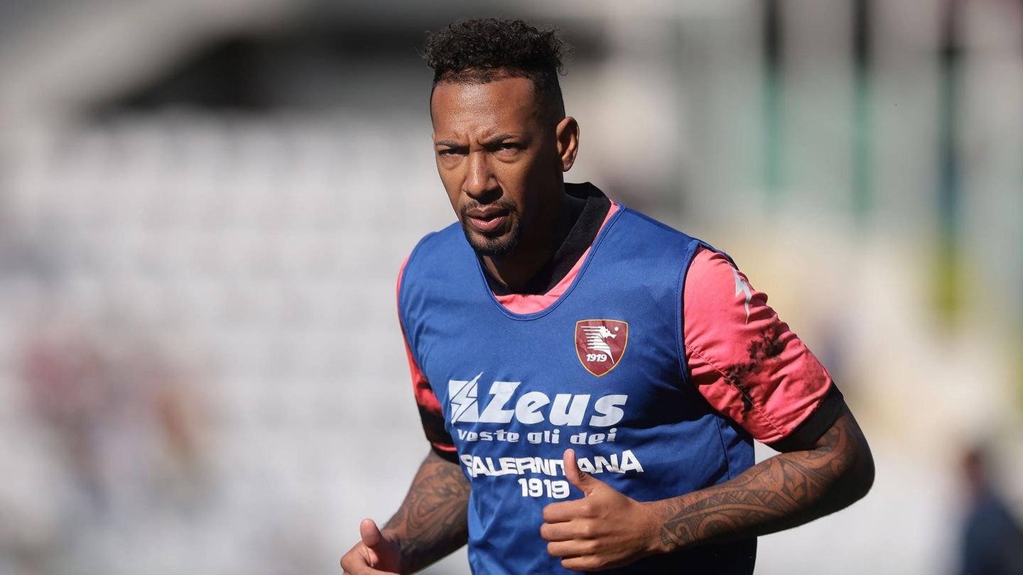 World champion Jerome Boateng ends his career