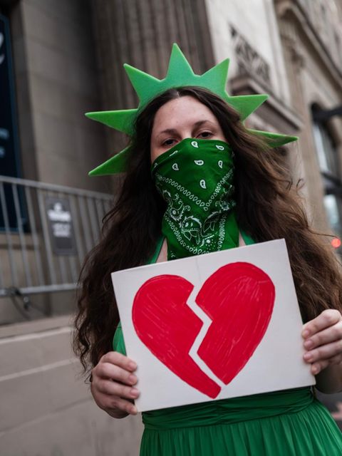 US-Amerikanerinnen und -Amerikaner demonstrieren wieder für die Meinungsfreiheit