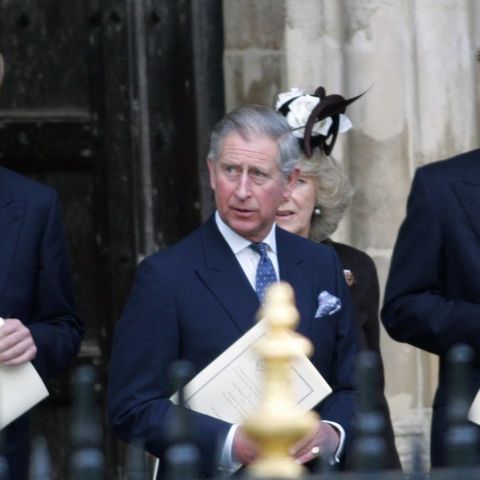 Prinz William, König Charles III. und Prinz Harry (v.l.n.r.) im Jahr 2007.