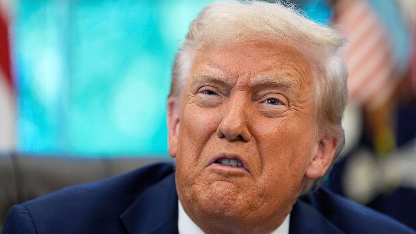 Donald Trump feels badly treated by the press – “illegal”