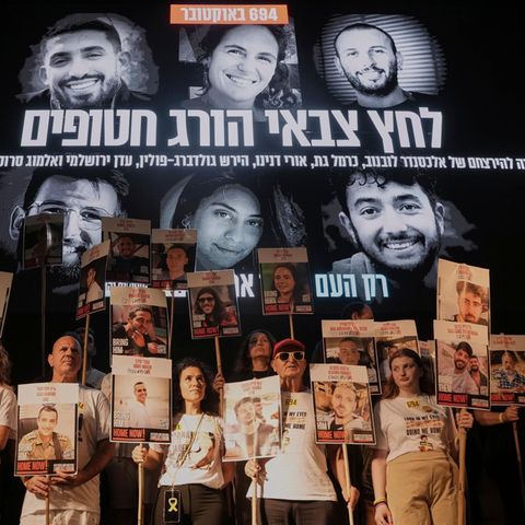 Angehörige protestieren in Israel für ihre Freilassung: 47 Geiseln halten die Hamas noch im Gazastreifen fest