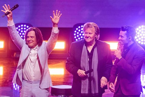 Er sorgte in der "Giovanni Zarrella Show" mit Howard Carpendale für einen Überraschungsauftritt: Schlagerstar Jürgen Drews (l.)