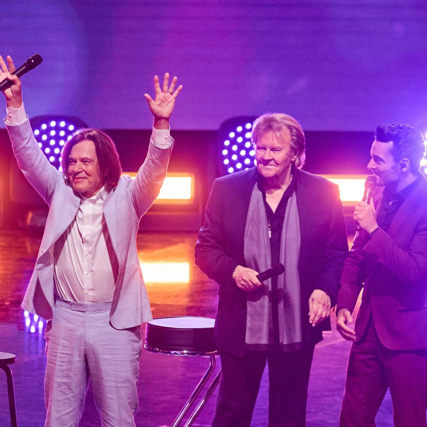 Er sorgte in der "Giovanni Zarrella Show" mit Howard Carpendale für einen Überraschungsauftritt: Schlagerstar Jürgen Drews (l.)