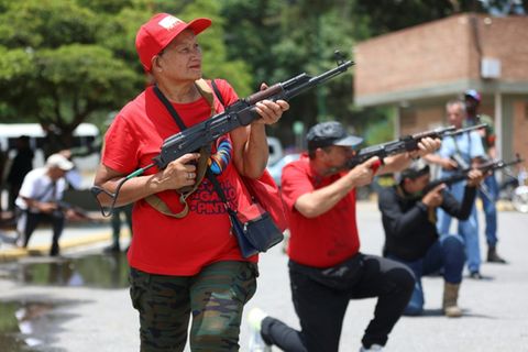 Teilnehmende des Militärtrainings in Caracas