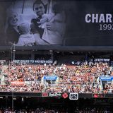 Auch außerhalb des Stadions in Arizona gedachten Kirks Anhänger dem Getöteten