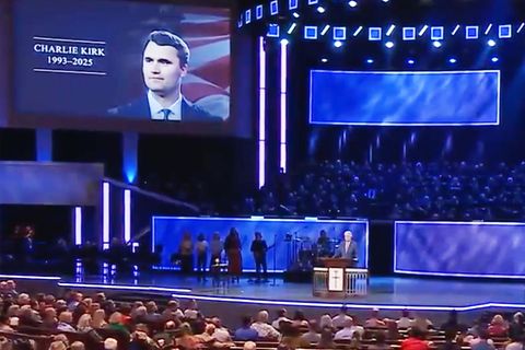 Und plötzlich spricht der tote Charlie Kirk: "Mir geht es gut"