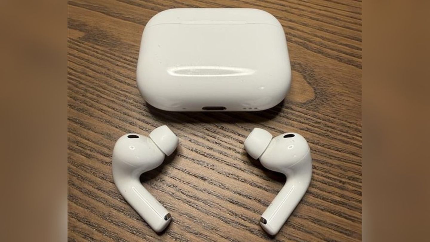 Die neuen AirPods Pro 3 haben einen deutlich angepassten Winkel für besseren Halt.