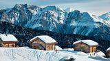 Die Belalp bietet Schneespaß für jedes Alter – mit einem Ausblick auf die Walliser Alpen, der jedes Winterherz höherschlagen lässt