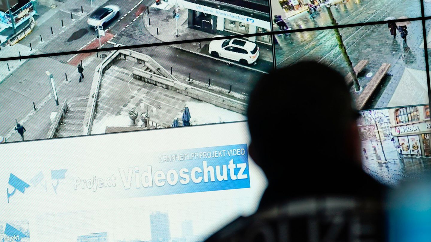 Die Speicherfrist wird auf zwei Monate erhöht. (Symbolbild) Foto: Uwe Anspach/dpa