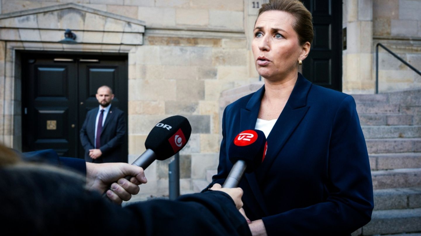 Frederiksen am Dienstag vor Journalisten