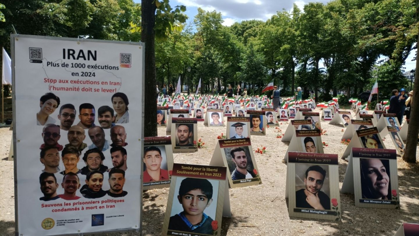 Bilder von hingerichteten Iranern