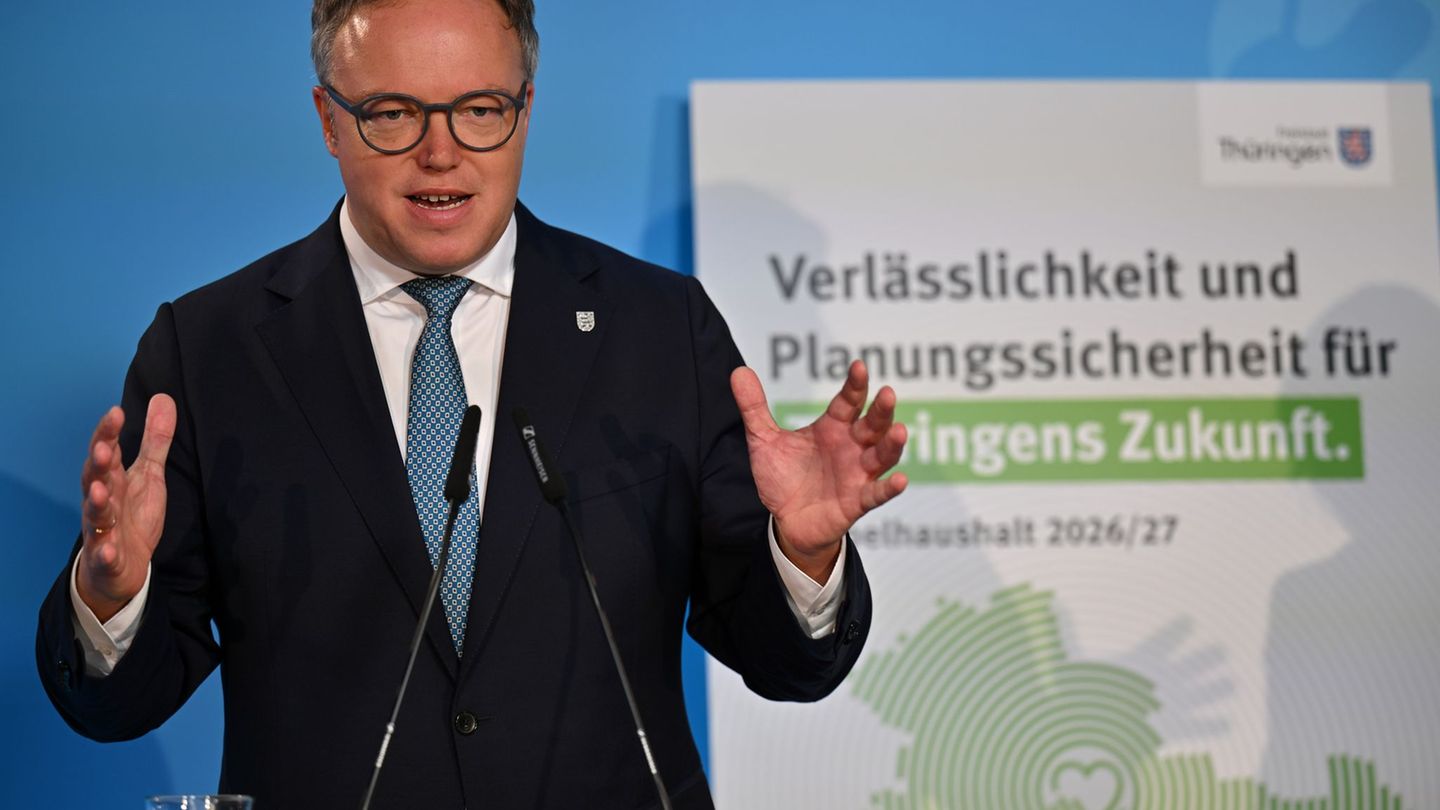 Thüringens Ministerpräsident Mario Voigt (CDU) sieht beim Ausbau der Verteidigungsfähigkeit Deutschlands in den ostdeutschen Län