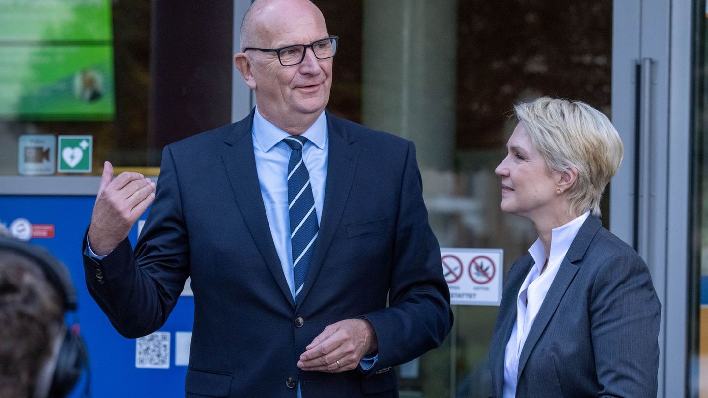 Die Ministerpräsidentin Mecklenburg-Vorpommerns, Manuela Schwesig, und der Ministerpräsident Brandenburgs, Dietmar Woidke (beide