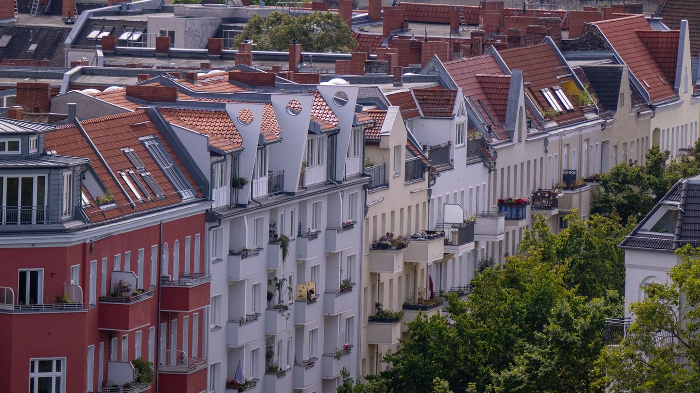 Die Berliner Grünen-Fraktion will den Wohnungsmarkt in Berlin deutlich stärker regulieren. (Archivfoto) Foto: Monika Skolimowska