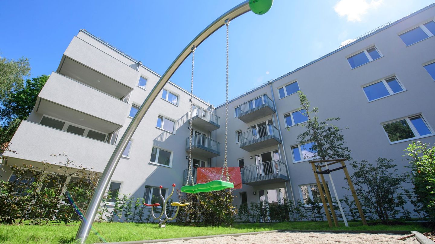Grüne: 200 Millionen Euro für Sozialwohnungen ungenutzt (Symbolbild). Foto: Robert Michael/dpa-Zentralbild/dpa