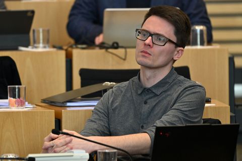 Das Tauziehen über den Thüringer Doppelhaushalt im Landtag beginnt. Foto: Martin Schutt/dpa