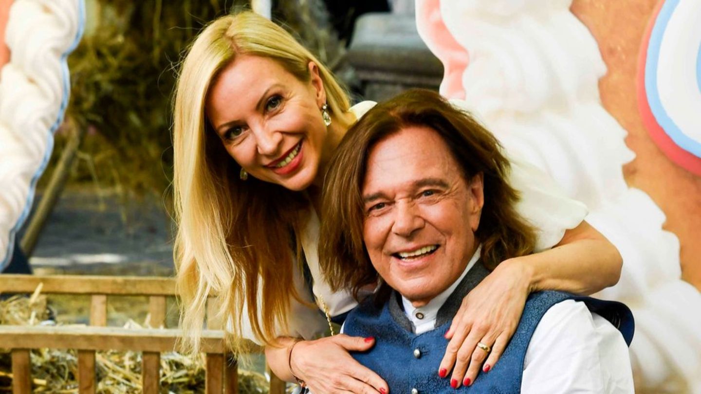Jürgen Drews mit seiner Ramona beim "HeidiFest" in München.