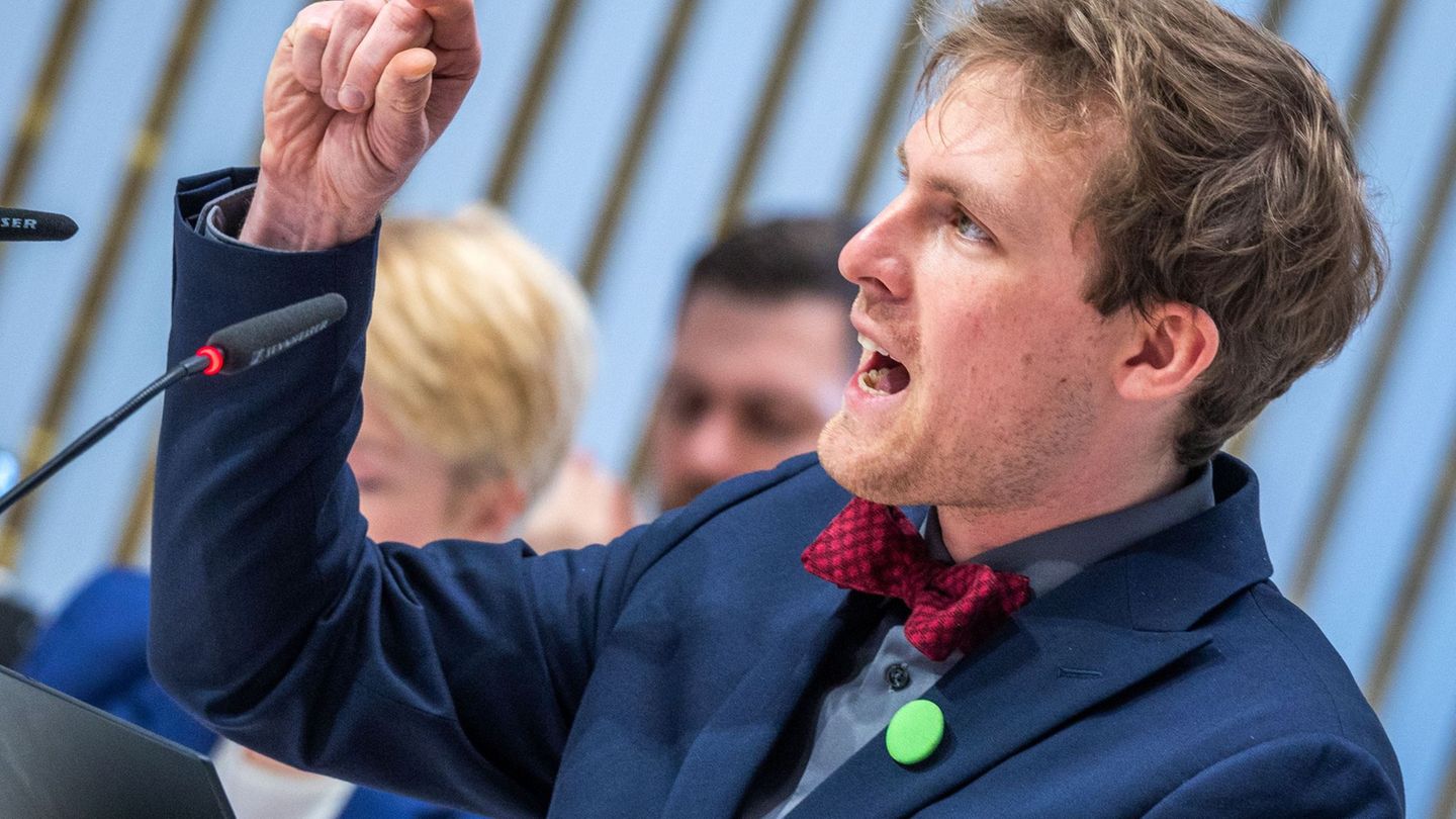 Der 33-jährige Politiker widersprach dem Vorwurf des Vertrauensbruchs. Abgewählt wurde er trotzdem. (Archivbild) Foto: Jens Bütt
