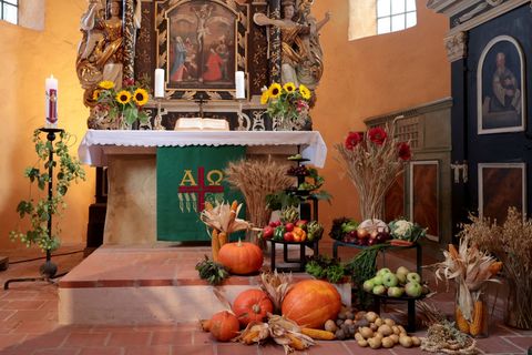 Mit Herbstbeginn feiern die Gemeinden der Evangelischen Kirche in Mitteldeutschland Erntedank, um an den engen Zusammenhang zwis