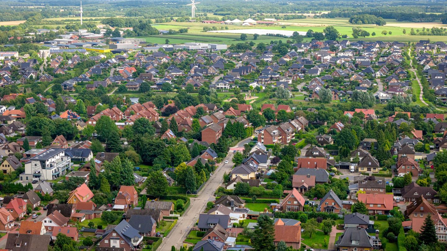 Weil Steuern und Gebühren oft nicht reichen, gibt das Land den Kommunen zusätzlich Geld über den kommunalen Finanzausgleich. (Sy