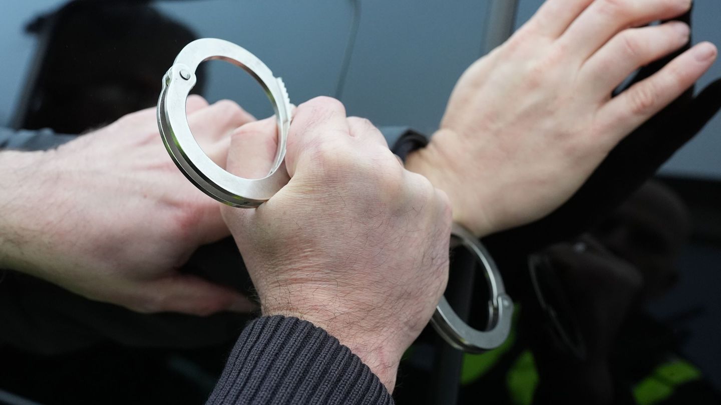 Ein junger Mann und eine junge Frau sind nach einem Angriff auf einen Mann in Untersuchungshaft gekommen. (Symbolbild) Foto: Mar