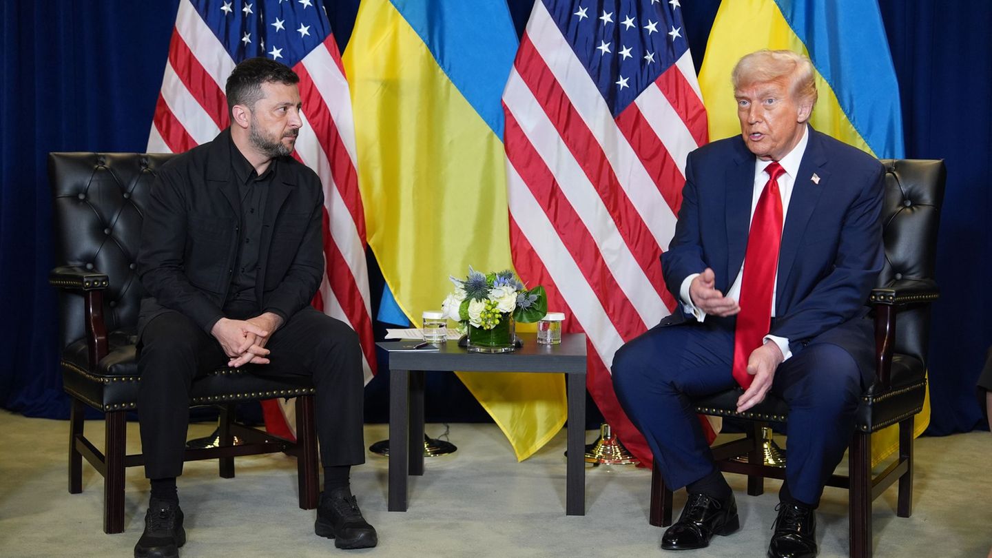 Trump hat sich in New York mit Selenskyj getroffen - kurz danach äußert er sich zur Zukunft des von Russland angegriffenen Lande