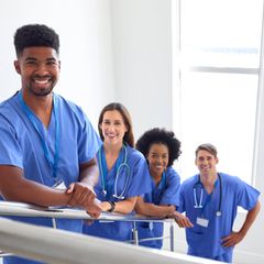 Pflegeberufe können sehr erfüllend sein – wenn der Arbeitgeber und das Umfeld stimmen