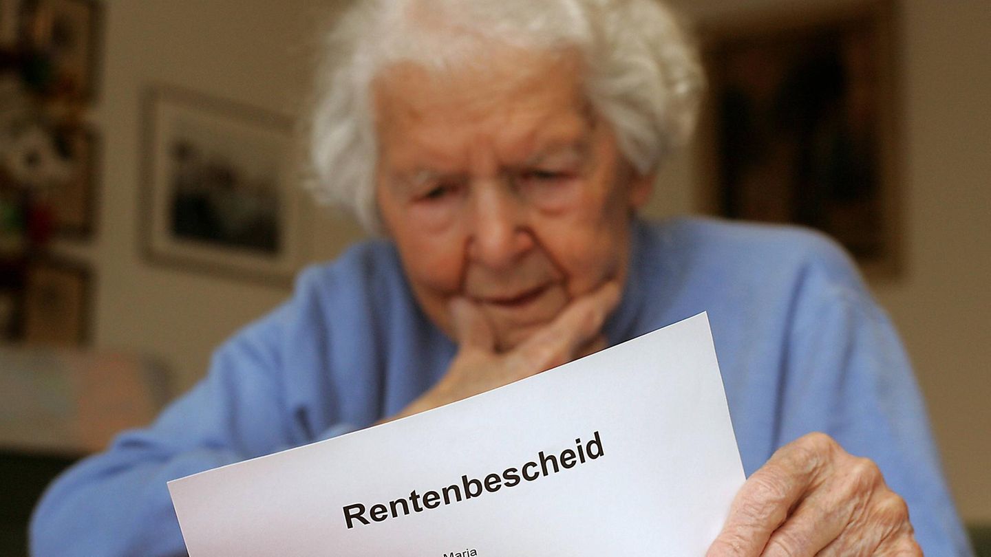 Im Internet sorgten Falschmeldungen zur Rente für Sorge