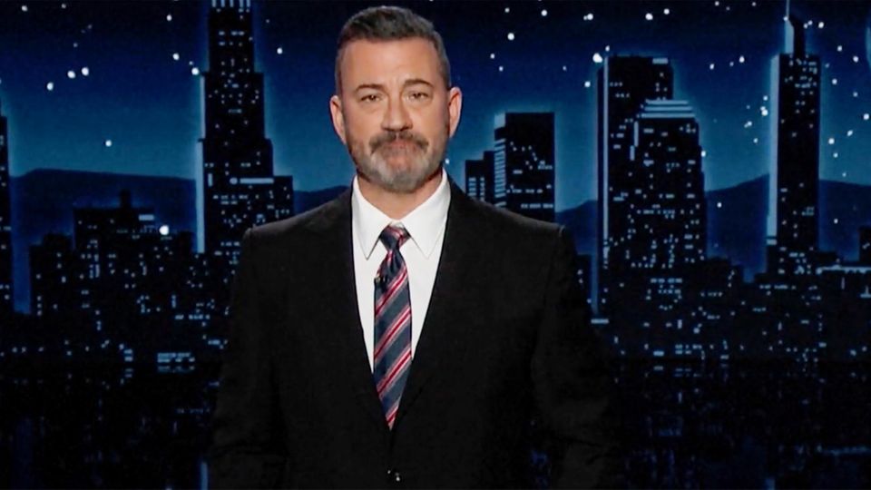 Den Tränen nahe: Jimmy Kimmel fängt seinen Kirk-Witz ein