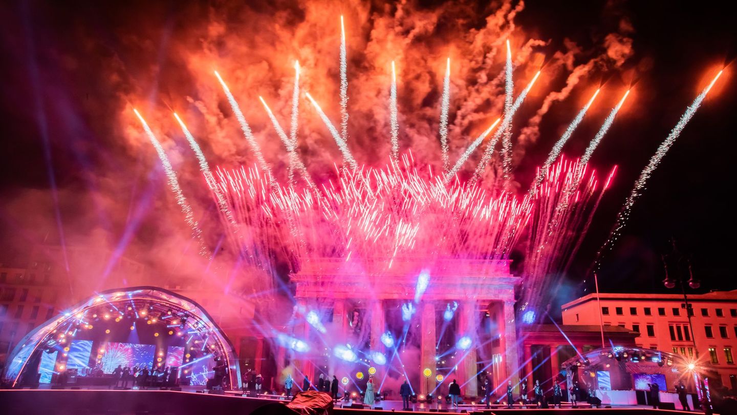 Silvester bald in Hamburg: Deutschlands größte Silvesterparty in Berlin am Brandenburger Tor war lange Tradition