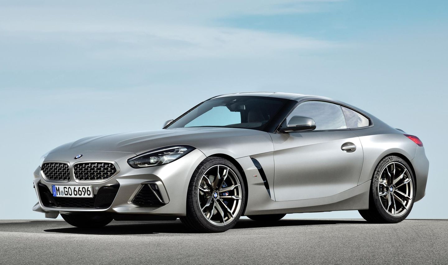 BMW Z4 Coupé Der seit 2018 gebaute BMW Z4 ist ein echter Roadster. Toyota baut auf der gleichen Basis das Coupé GR Supra. Ein Z4 Coupé allerdings wäre optisch ebenfalls reizvoll. Zumal es ein Coupé vom ersten BMW Z4 in den letzten beiden Baujahren von 2006 bis 2008 gab. Auch wäre es eine interessante Alternative zum Porsche Cayman gewesen, gern auch als potente M-Variante