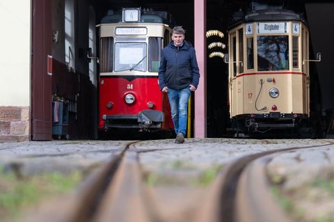 Die Naumburger Straßenbahn bekommt jährlich finanzielle Unterstützung vom Landkreis. (Archivbild) Foto: Hendrik Schmidt/dpa
