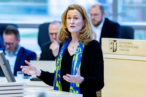 "Wir sparen dort, wo es möglich ist", sagt Finanzministerin Silke Schneider. (Archivbild) Foto: Axel Heimken/dpa