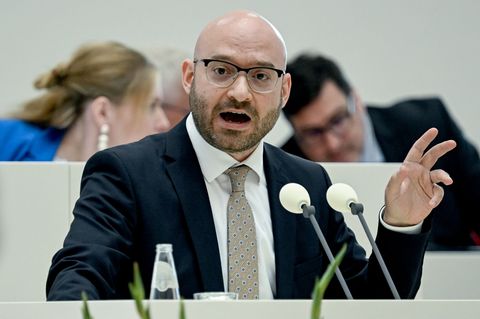 Brandenburgs Innenminister René Wilke sagte in der Debatte, die Herausforderungen der Integration seien größer als anfangs geahn