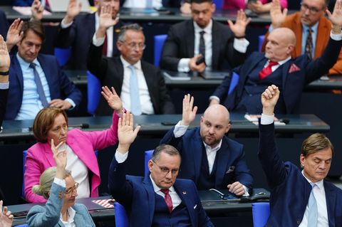 Richterwahl: Lässt die AfD heute den Kanzler ins offene Messer laufen?
