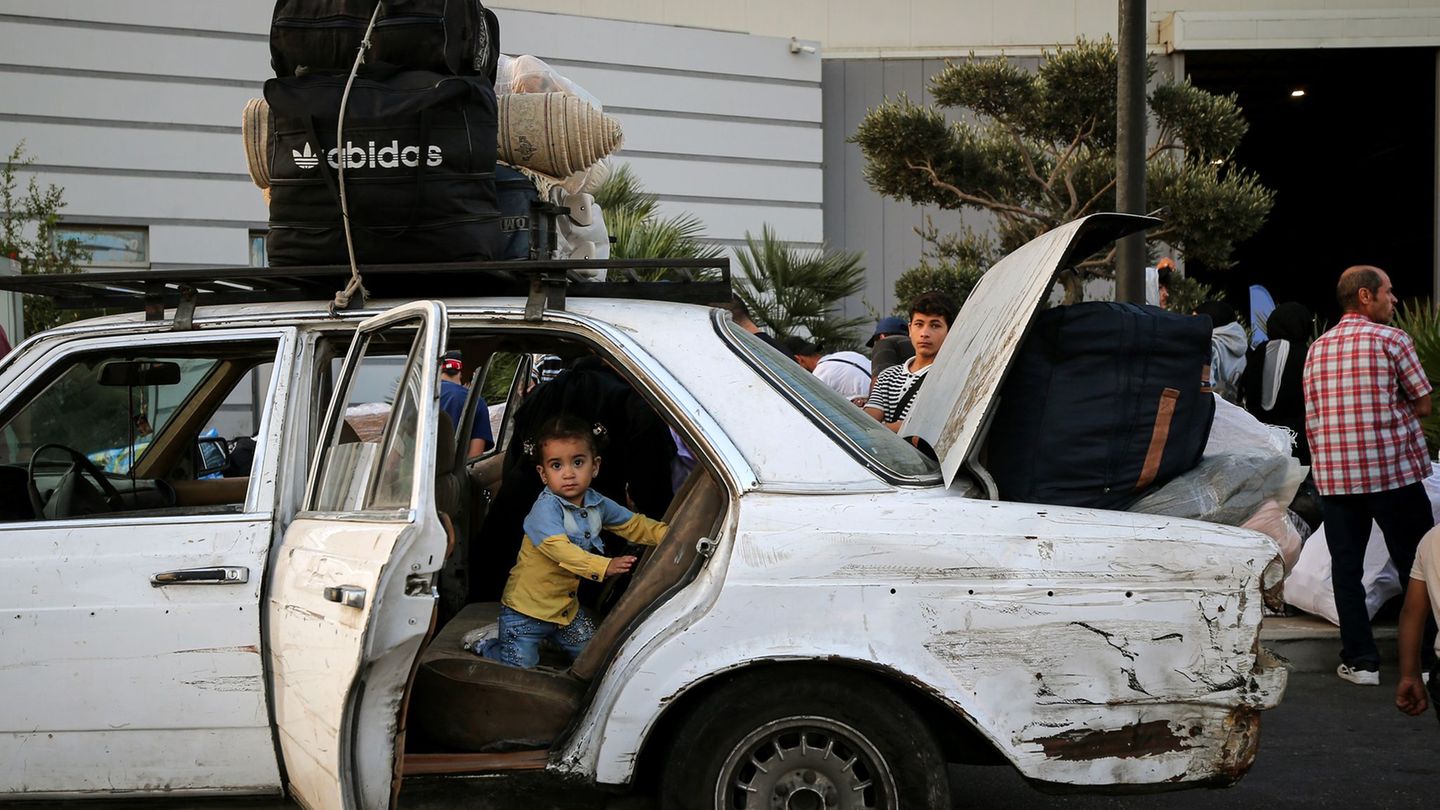 Die Heimkehrer erwartet ein Land mit zerstörten Häusern und beschädigter Infrastruktur. (Archivbild) Foto: Marwan Naamani/dpa