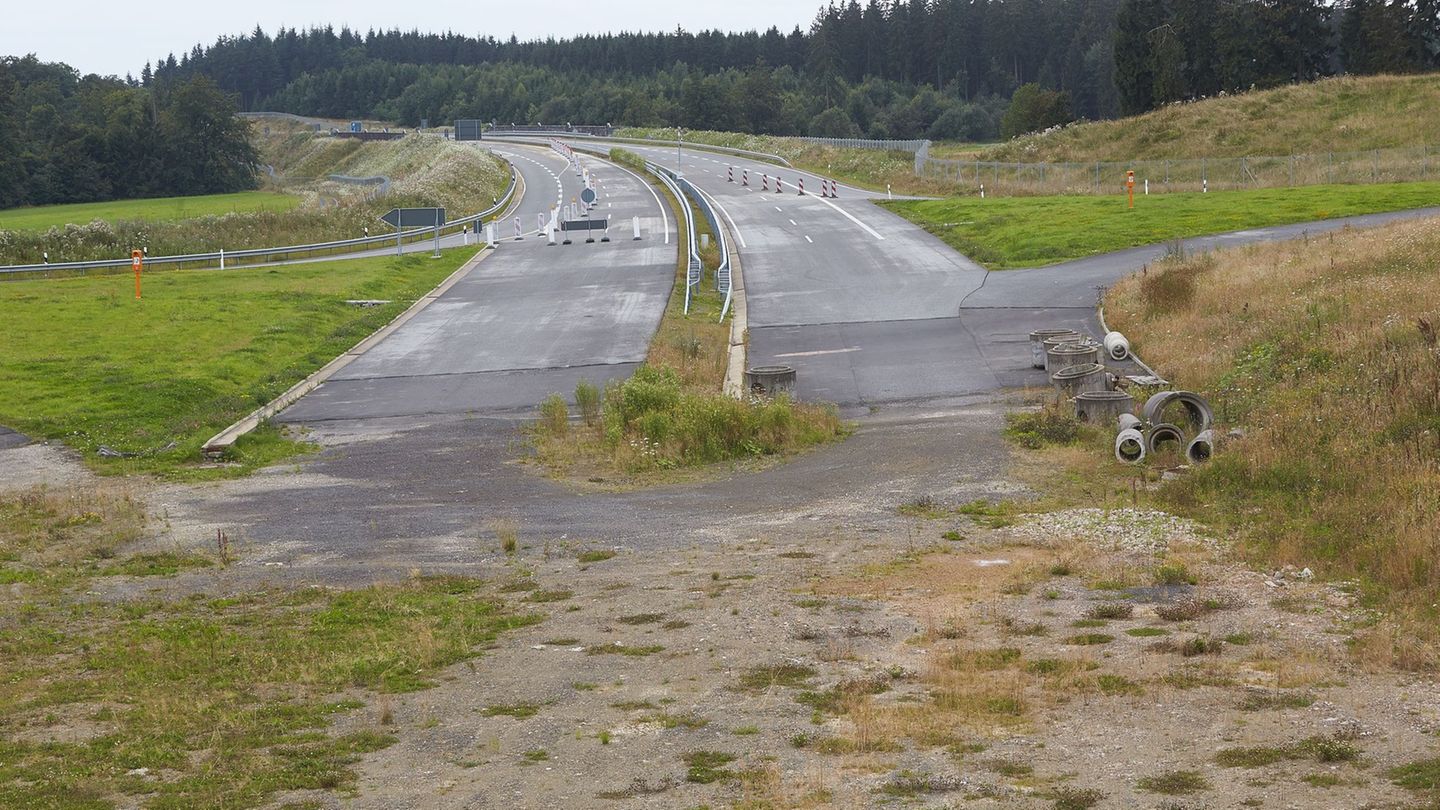 Auf der A1 als wichtiger Nord-Süd-Achse klafft eine Lücke in der Eifel. (Archivfoto) Foto: picture alliance / dpa
