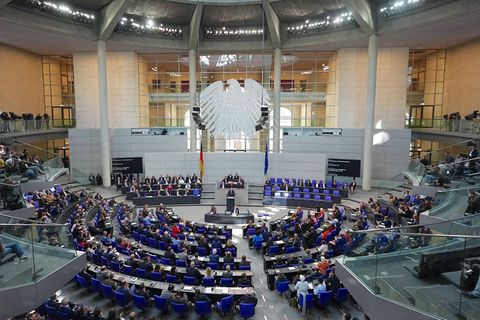 Im ersten Anlauf ist die Richterwahl im Bundestag geplatzt. Jetzt folgt der zweite Versuch, Foto: Michael Kappeler/dpa