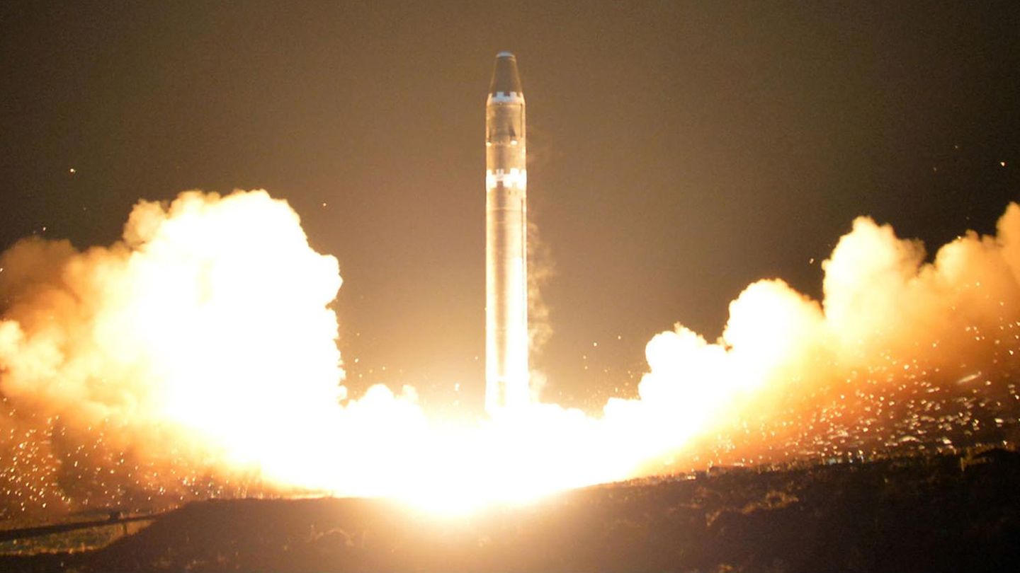 South Korea: North Korea has enough uranium for 40 atomic bombs