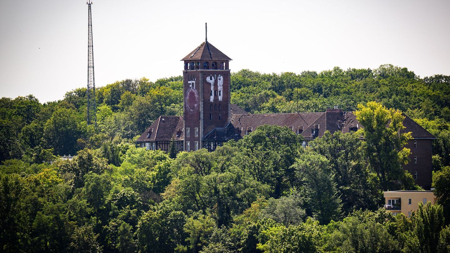 Auf dem Brauhausberg soll ein neuer Uni-Campus entstehen. (Archivbild) Foto: Bernd von Jutrczenka/dpa