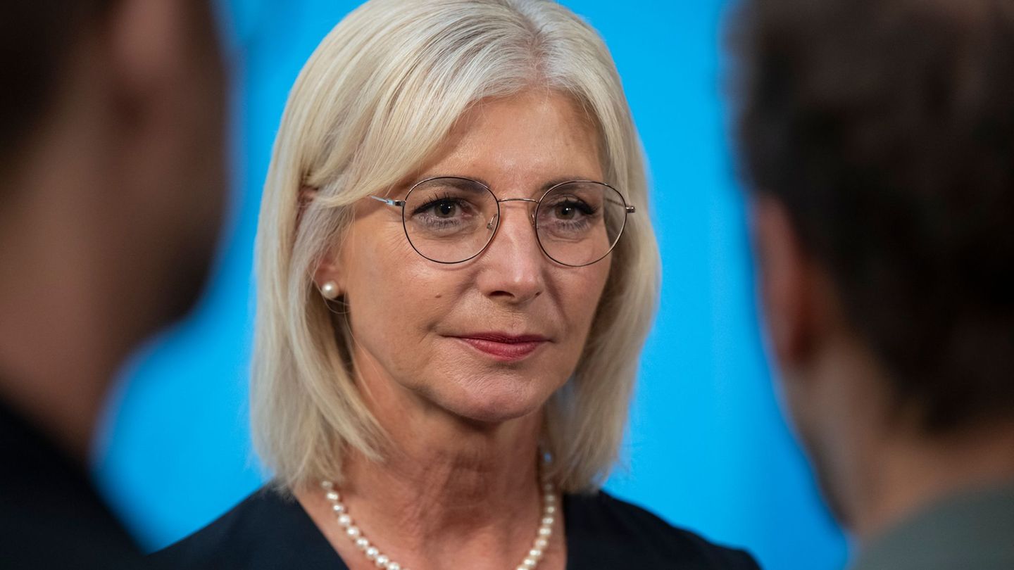 Die Vorsitzende der Frauen-Union in der CSU, Ulrike Scharf, wagt einen neuen Ansatz für eine Frauenquote in der CSU. Ob sie davo