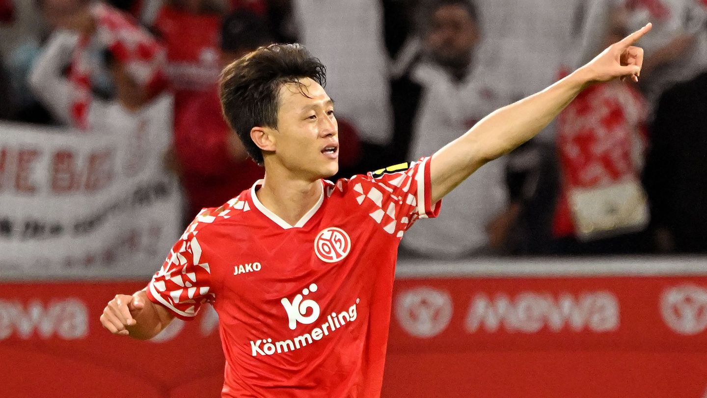 Gegen Dortmund wieder dabei: der Mainzer Leistungsträger Jae-sung Lee (Archivbild) Foto: Torsten Silz/dpa