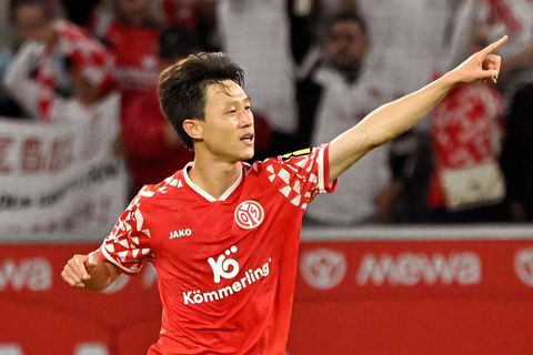 Gegen Dortmund wieder dabei: der Mainzer Leistungsträger Jae-sung Lee (Archivbild) Foto: Torsten Silz/dpa