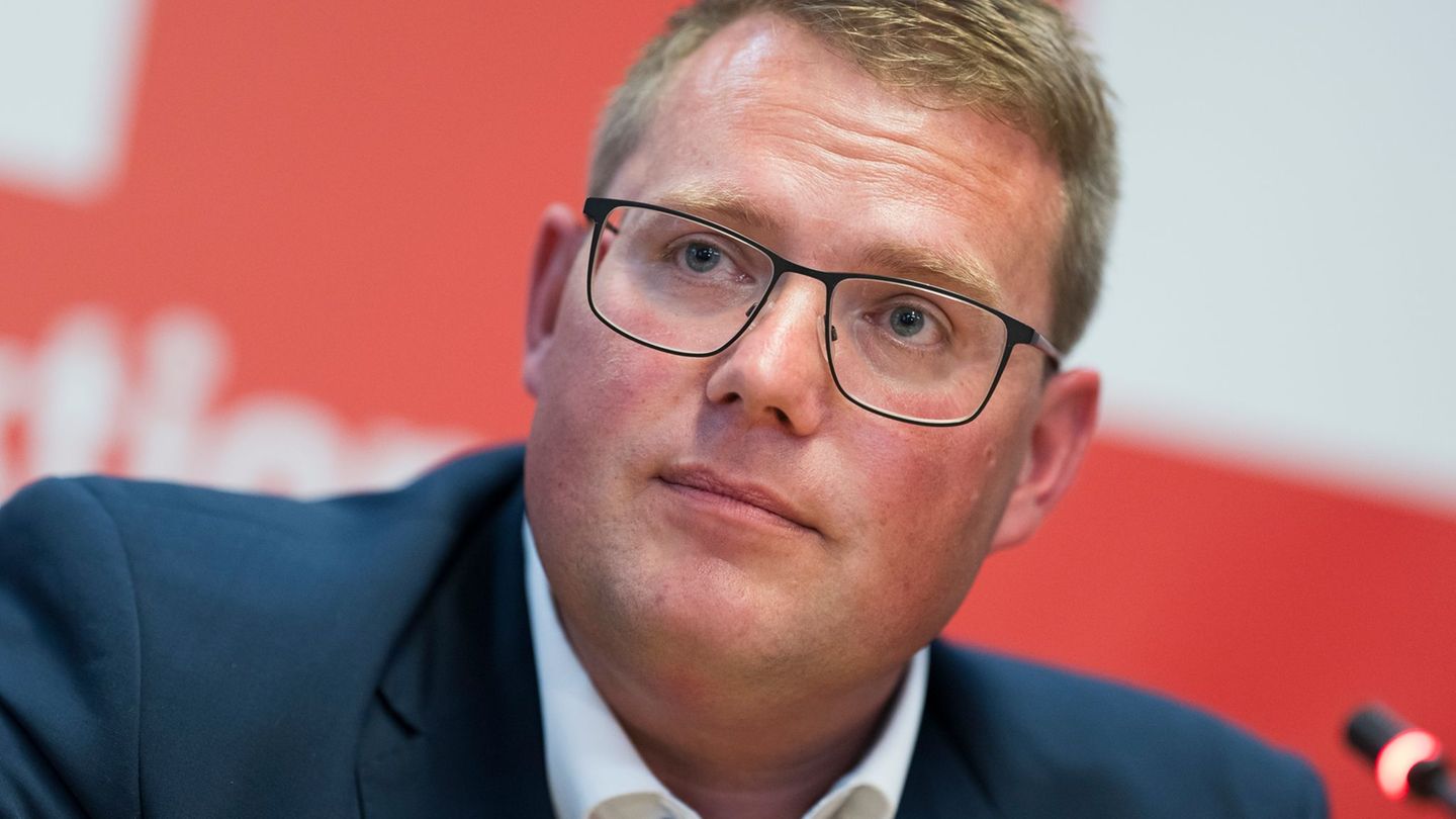 Klausur auf Rädern: Vier Tage ist Holger Grießhammer mit seiner SPD-Fraktion durch Bayern gereist. (Archivbild) Foto: Peter Knef