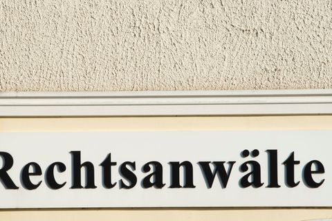 Ausgangslage war eine nicht fristgerecht begründete Berufung gegen ein Urteil. (Archivbild) Foto: Paul Zinken/dpa